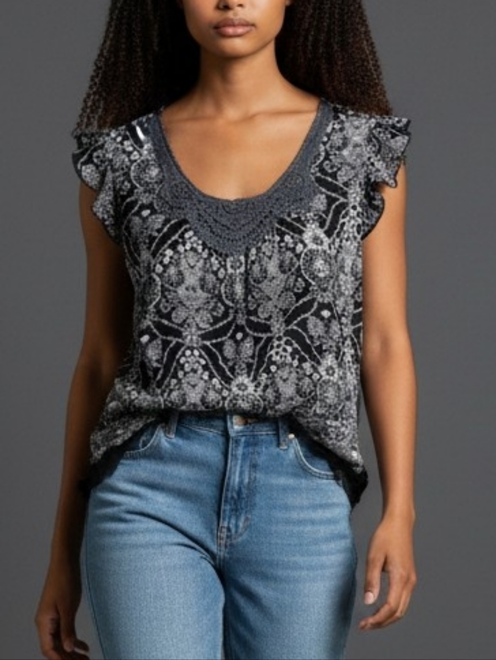 DRESS BARN Elegant             Black/ White Blouse With Lace Detail